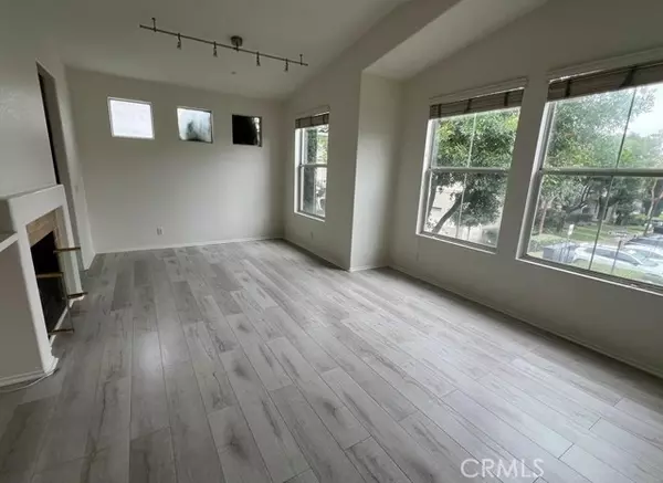 Irvine, CA 92618,3801 Orangewood