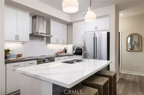 121 Towns Avenue, Upland, CA 91786