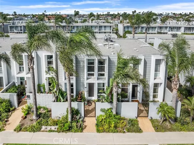 4045 Warner Ave, Huntington Beach, CA 92649