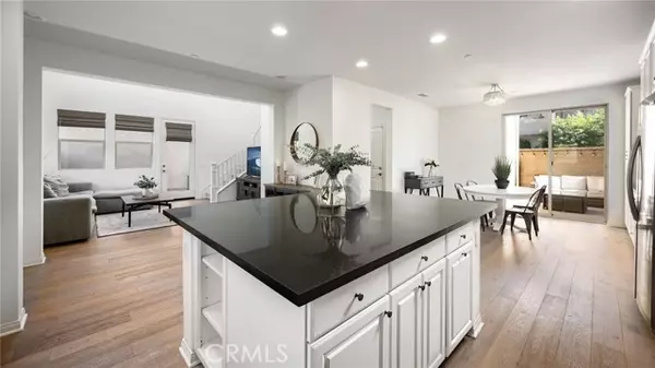 Rancho Mission Viejo, CA 92694,4 Majeza