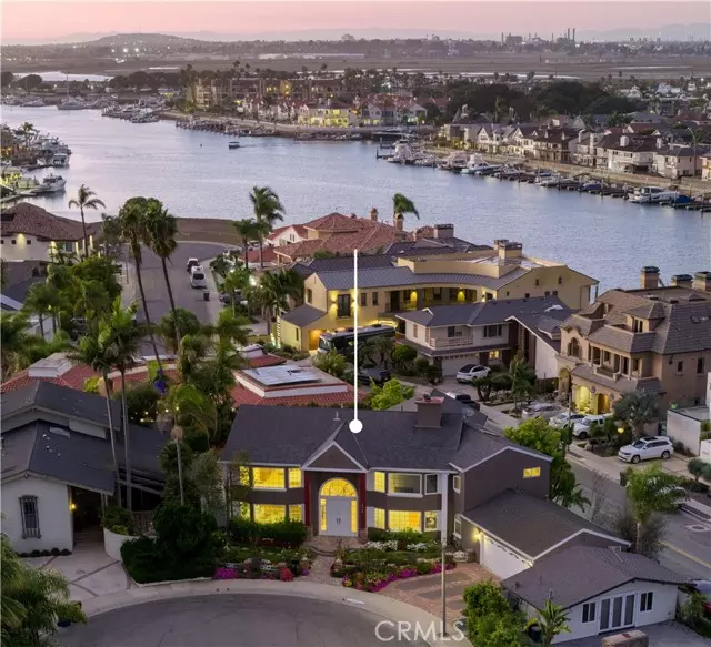 Huntington Beach, CA 92649,16502 Mariana Circle