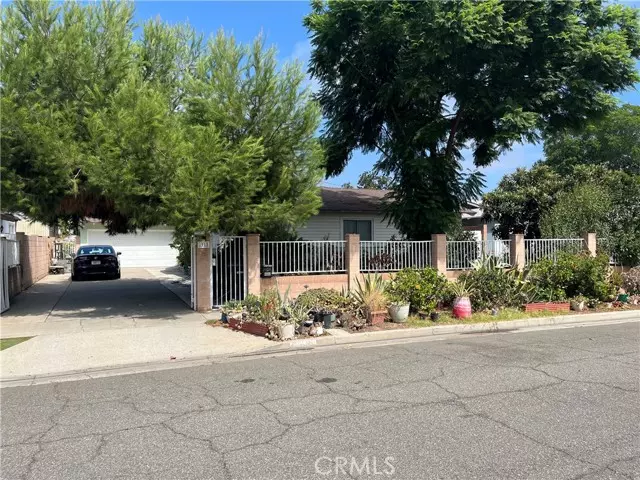 2515 E Orange Grove Ave, Orange, CA 92867