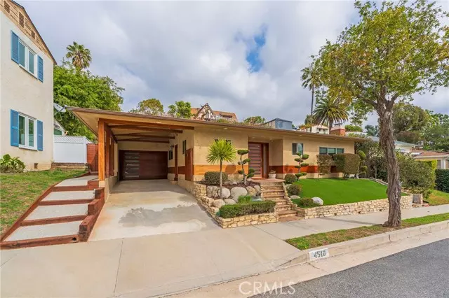 View Park, CA 90043,4510 S Mullen Avenue