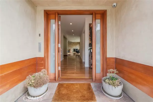 View Park, CA 90043,4510 S Mullen Avenue