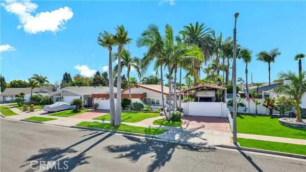 10200 Peregrine Circle, Fountain Valley, CA 92708