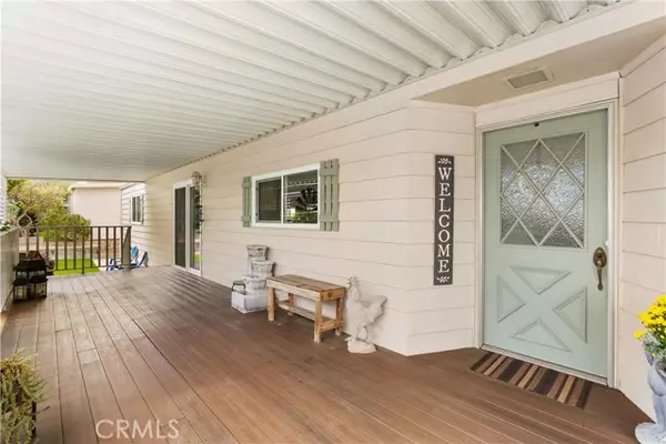 Lake Forest (el Toro), CA 92630,24001 Muirlands #185