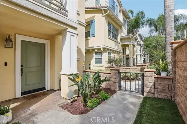 Costa Mesa, CA 92627,2173 Harmony Way