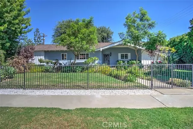 12472 Woodlawn Avenue, Tustin, CA 92780