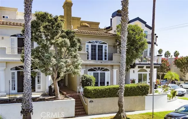 304 18th, Huntington Beach, CA 92648