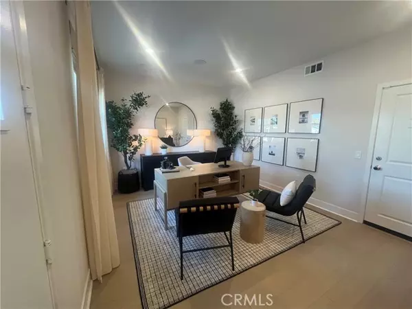 Anaheim, CA 92805,1872 Union #25