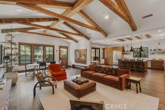 Costa Mesa, CA 92627,224 Flower Street
