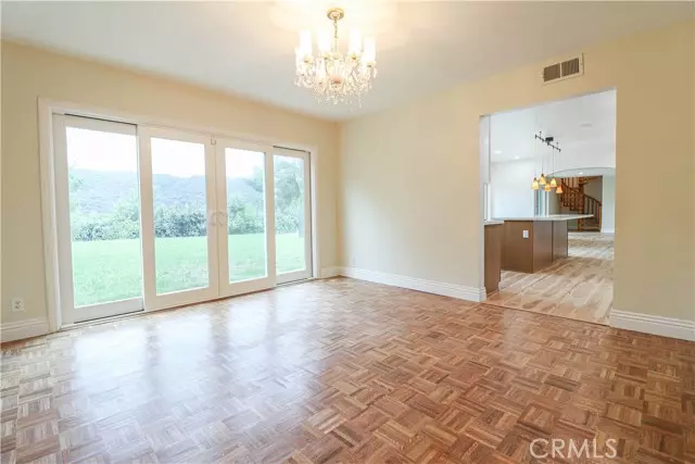 16608 Park Lane Circle, Los Angeles, CA 90049