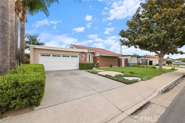 Placentia, CA 92870,1018 Violet Circle