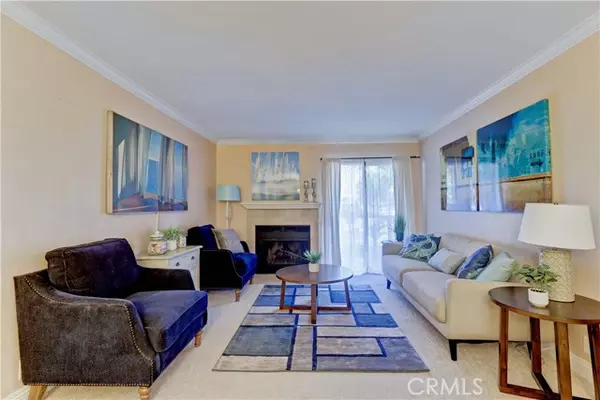 Laguna Hills, CA 92653,25541 Indian Hill #O