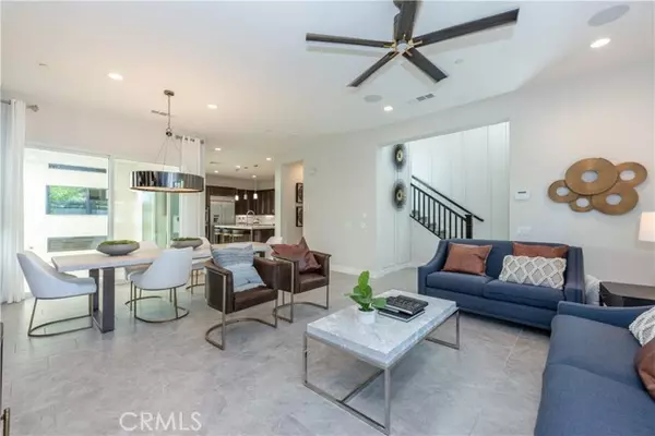 Irvine, CA 92618,255 Sawbuck