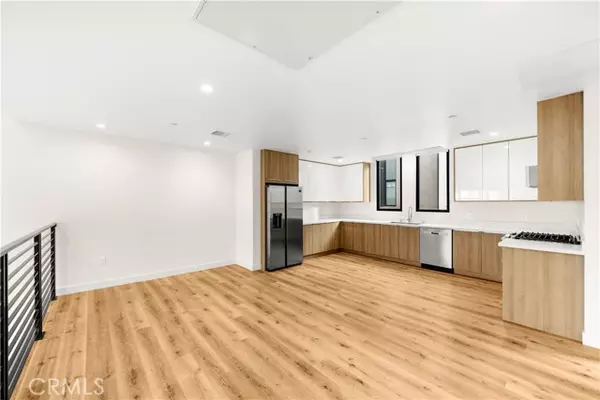 Arcadia, CA 91006,505 N Santa Anita Ave #C