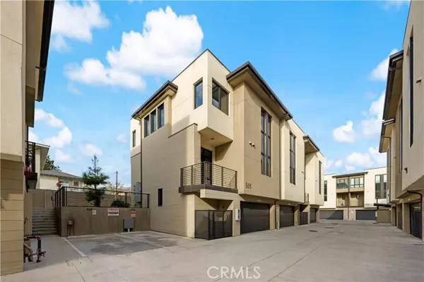 Arcadia, CA 91006,505 N Santa Anita Ave #C