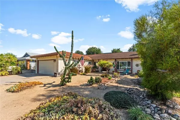 2014 E 20th Street, Santa Ana, CA 92705