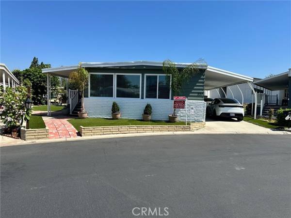 24001 Muirlands Boulevard #221, Lake Forest (el Toro), CA 92630