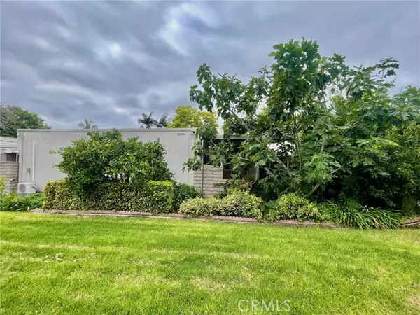 2305 Via Puerta #B, Laguna Woods, CA 92637