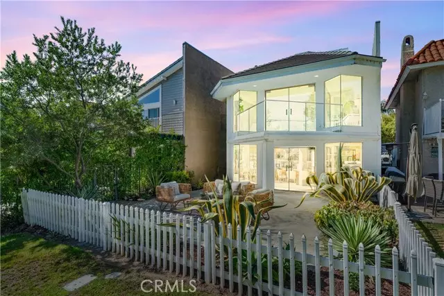 21886 Winnebago, Lake Forest (el Toro), CA 92630