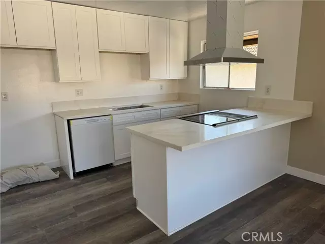 2155 Canyon Drive #D, Costa Mesa, CA 92627