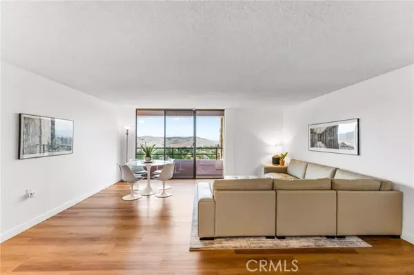 Laguna Woods, CA 92637,24055 Paseo Del Lago #707