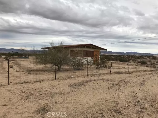 Twentynine Palms, CA 92277,67932 Presswood