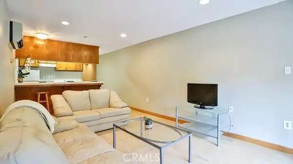 17200 Newhope Street #109, Fountain Valley, CA 92708