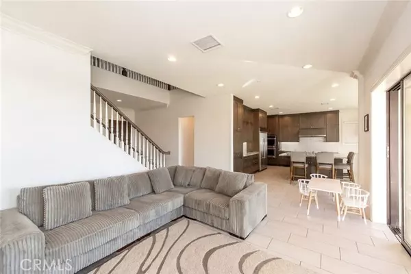 Lake Forest (el Toro), CA 92630,23 Manzanillo