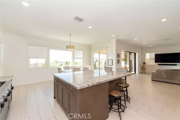 Lake Forest (el Toro), CA 92630,23 Manzanillo