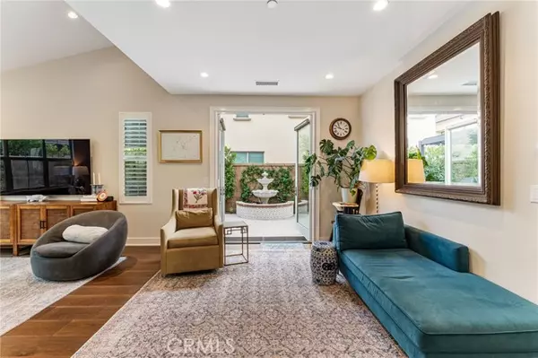 Irvine, CA 92620,117 Reflection