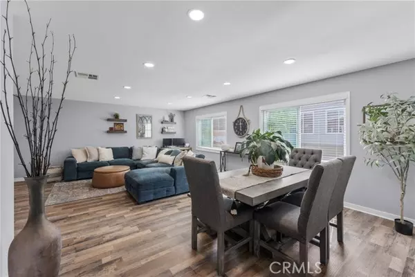 Yorba Linda, CA 92886,16774 Lake Tree Drive #273