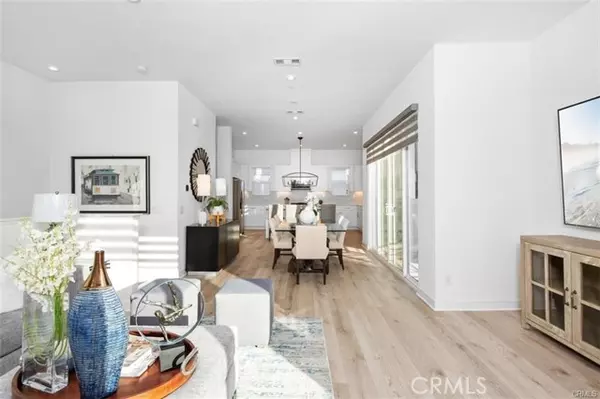 Anaheim, CA 92805,1722 W Bushell