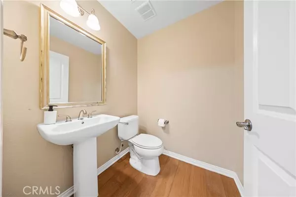 Irvine, CA 92618,100 Blaze