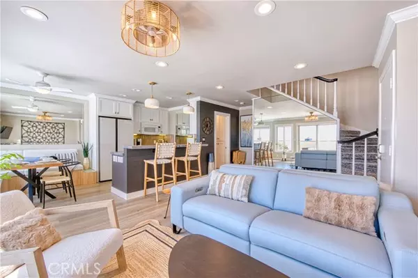 Huntington Beach, CA 92648,711 Pacific Coast Hwy #421