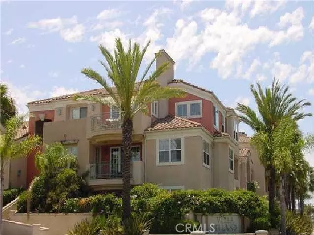 5142 Warner Ave #205, Huntington Beach, CA 92649