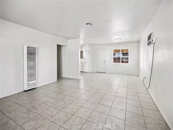 Victorville, CA 92395,15212 Las Piedras Drive