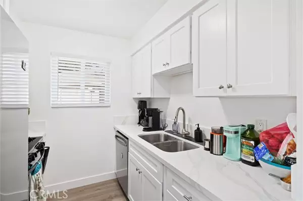 Santa Ana, CA 92705,1723 Normandy #D