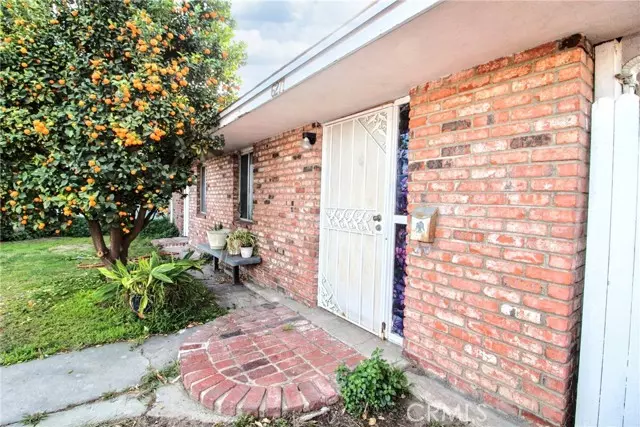 6271 Cherry Avenue, Long Beach, CA 90805