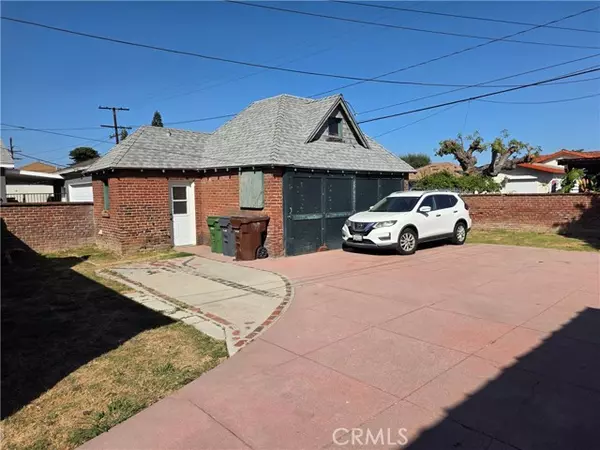 Compton, CA 90221,320 S Sloan