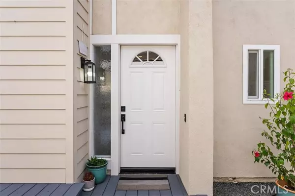 Huntington Beach, CA 92648,19662 Stern Lane