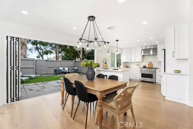 Huntington Beach, CA 92648,19662 Stern Lane