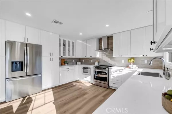 Brea, CA 92821,273 Saint Crispen