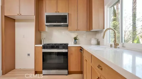 Lake Forest (el Toro), CA 92610,11 Jameson