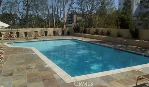 Los Angeles, CA 90024,10982 Roebling Avenue #565