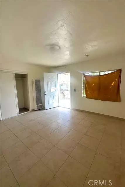 Los Angeles, CA 90003,113 W 97th