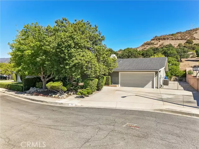 1030 S Danehurst Avenue, Glendora, CA 91740