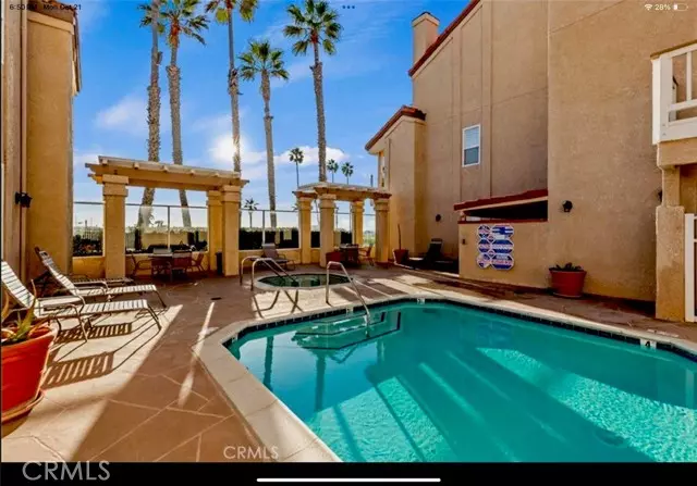 2000 Pacific Coast Highway #103, Huntington Beach, CA 92648