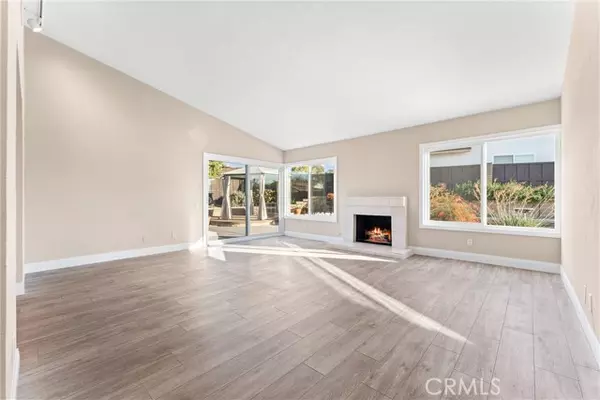 Mission Viejo, CA 92691,26392 Alhondra